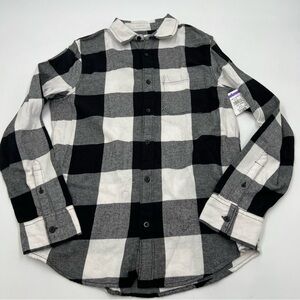 Men’s Abound checkered flannel shirt size Small. ‎ Black and white buffalo plaid
